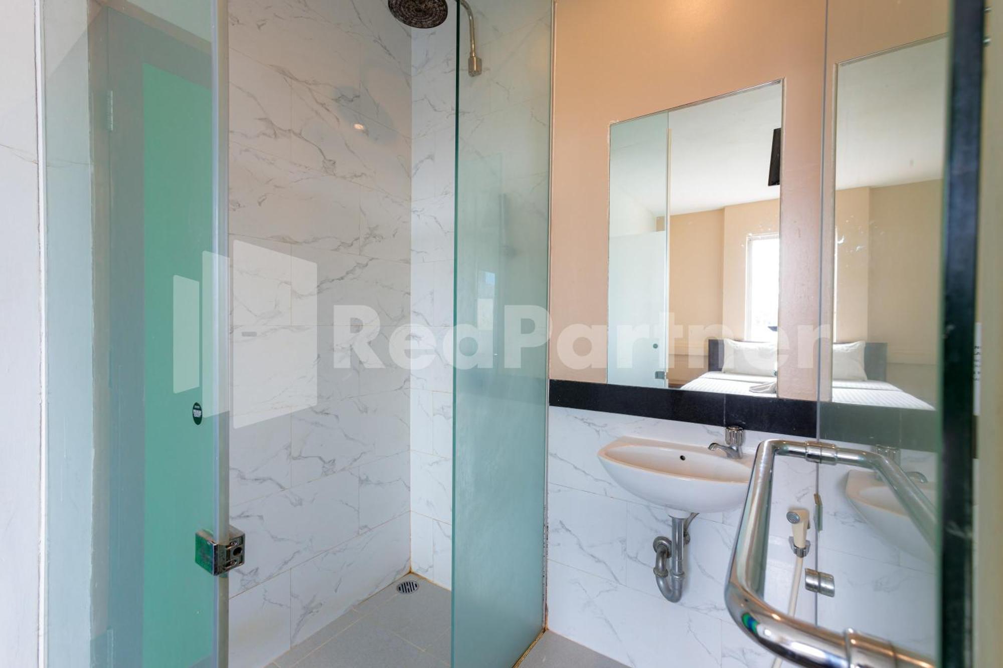 Ichiza Room Redpartner Jakarta Buitenkant foto