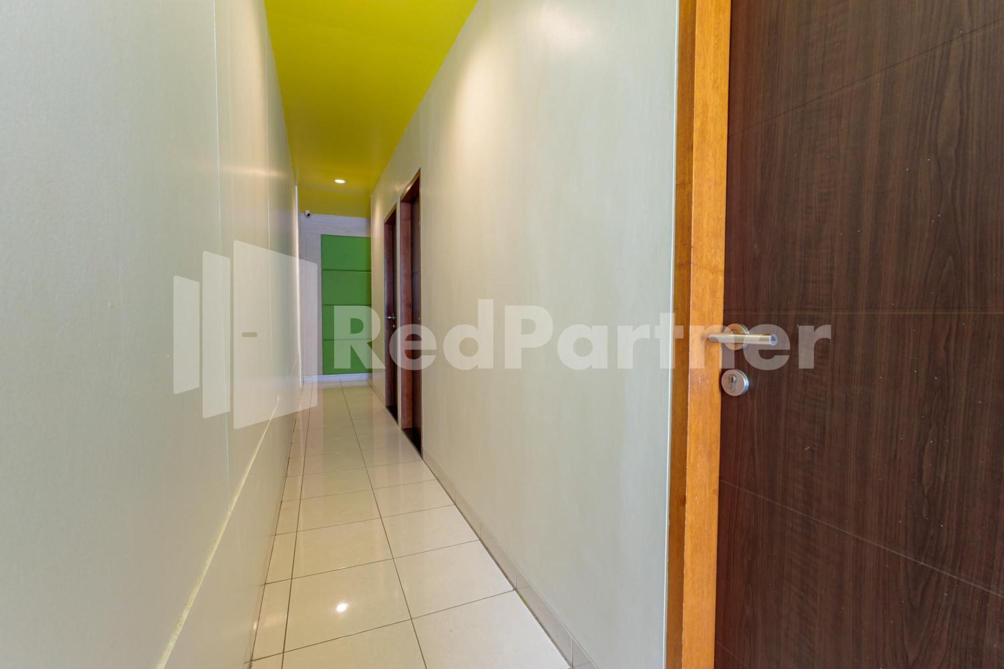 Ichiza Room Redpartner Jakarta Buitenkant foto