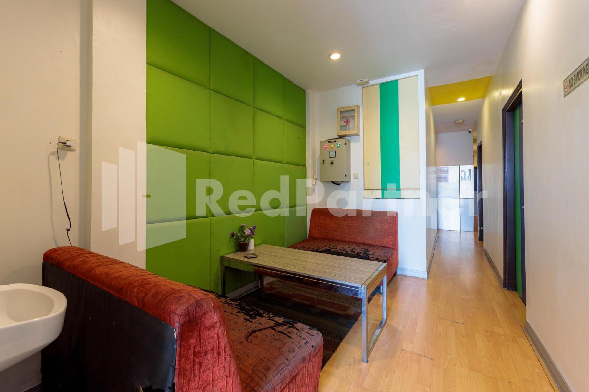 Ichiza Room Redpartner Jakarta Buitenkant foto
