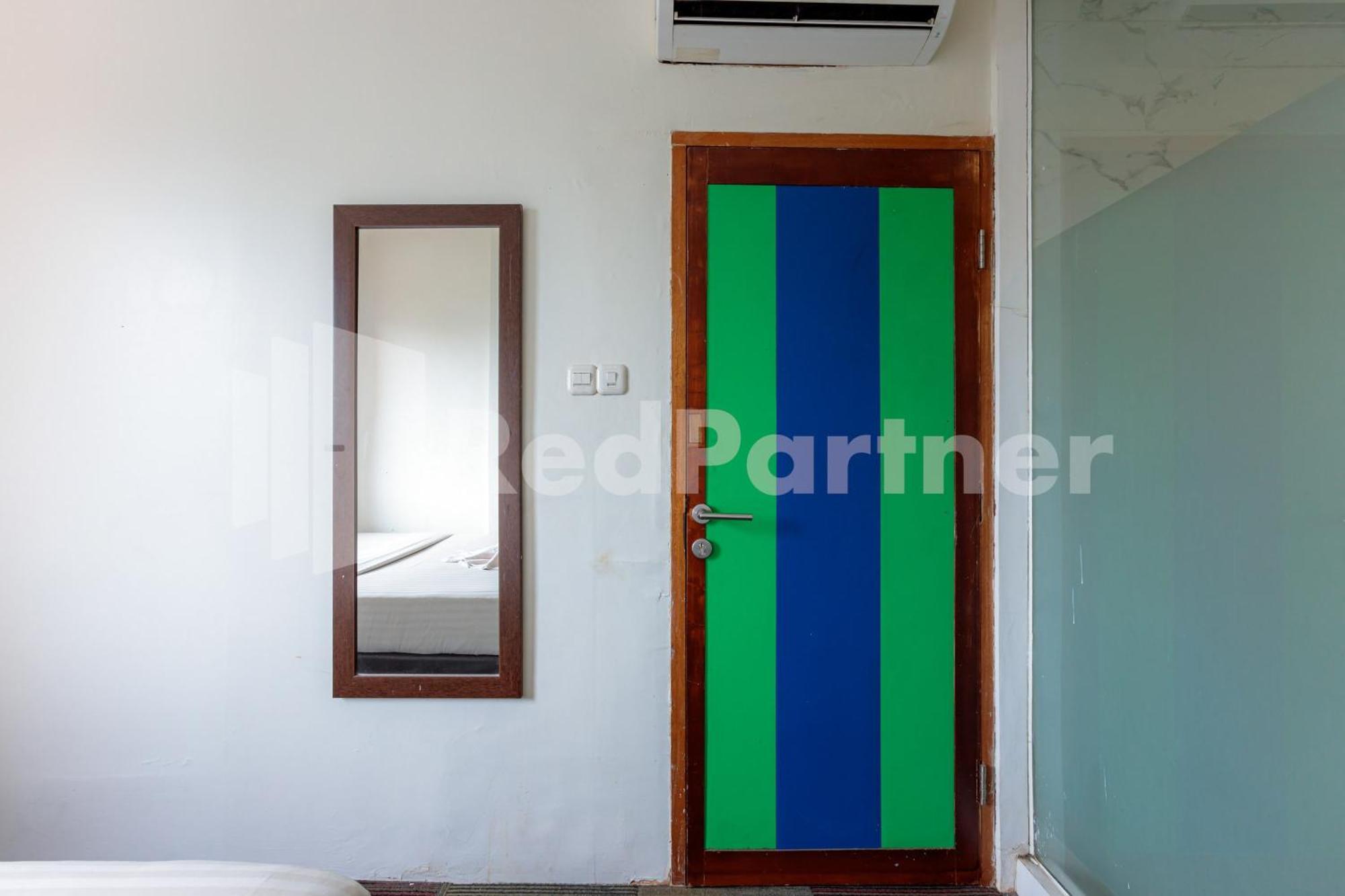 Ichiza Room Redpartner Jakarta Buitenkant foto