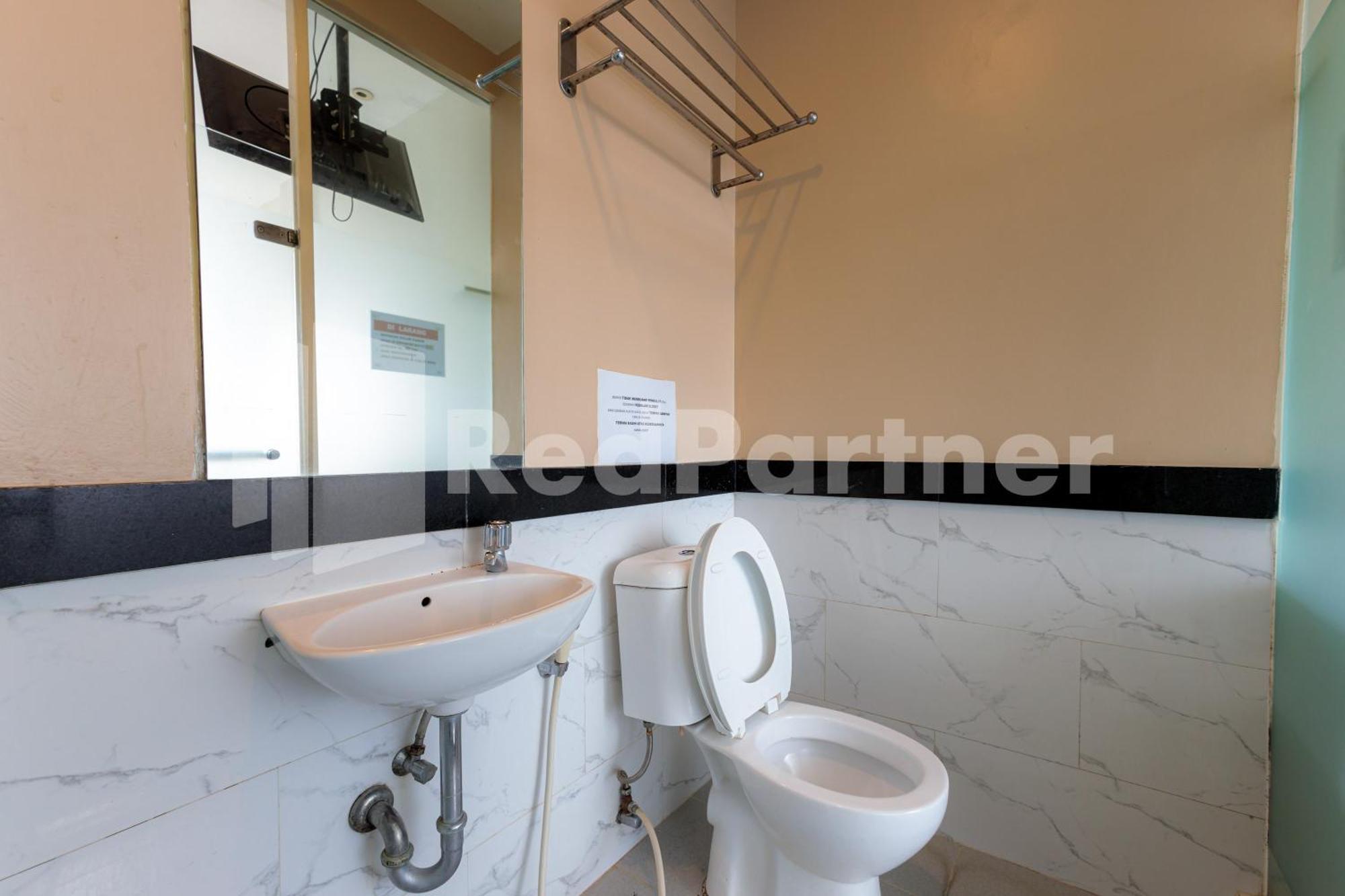 Ichiza Room Redpartner Jakarta Buitenkant foto