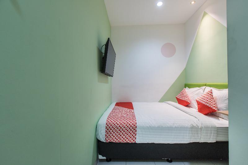 Ichiza Room Redpartner Jakarta Buitenkant foto