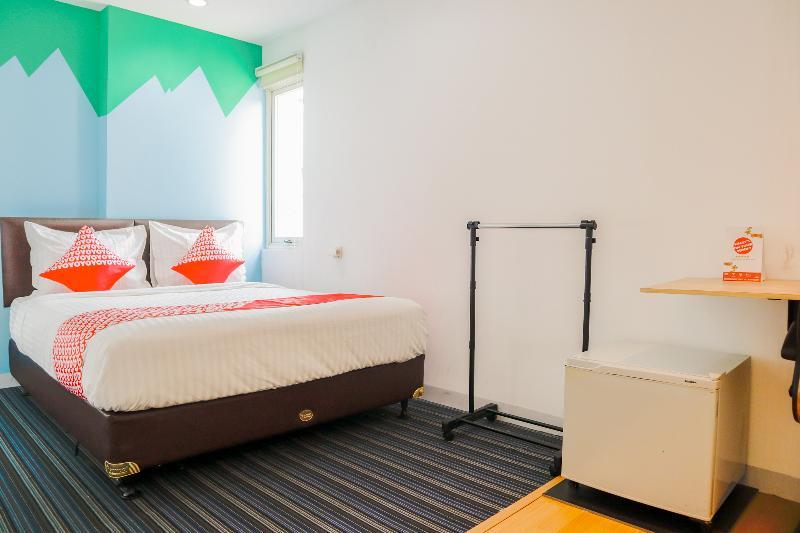 Ichiza Room Redpartner Jakarta Buitenkant foto
