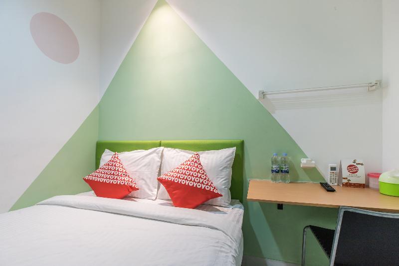 Ichiza Room Redpartner Jakarta Buitenkant foto