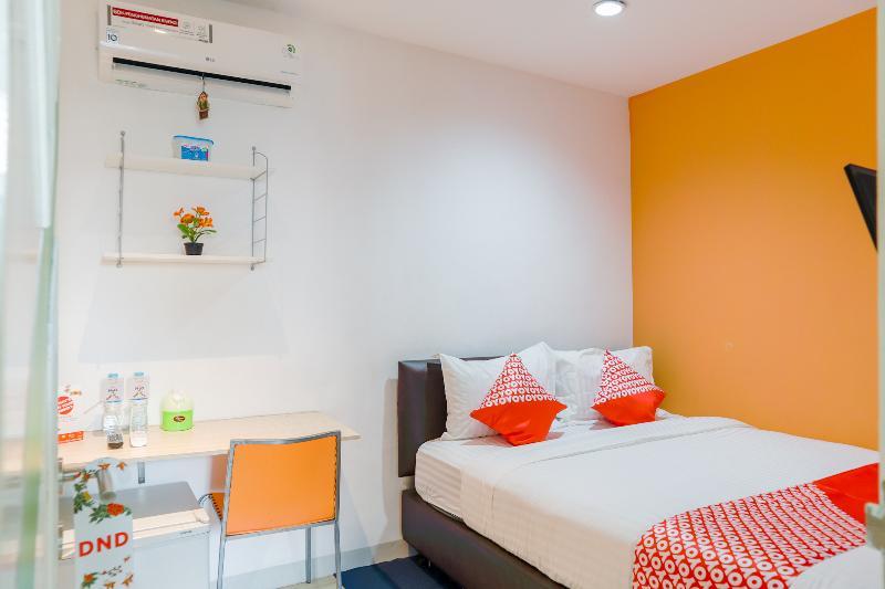 Ichiza Room Redpartner Jakarta Buitenkant foto